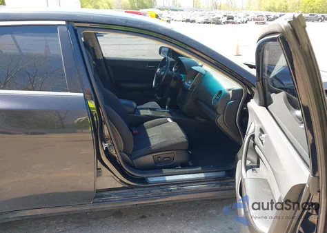 2013 Nissan Maxima 3.5 S z USA, uszkodzony, nr VIN 1N4AA5AP1DC838381